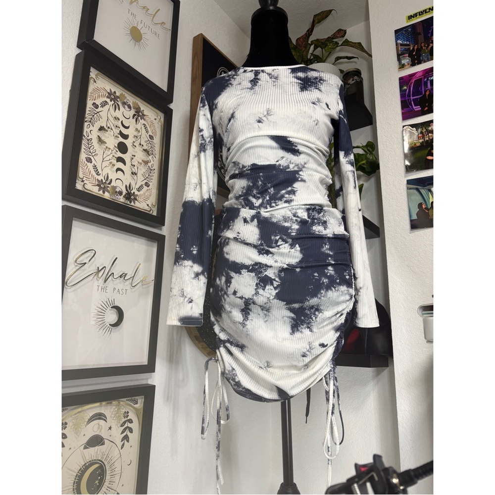Long Sleeve Tie-Dye Dress
